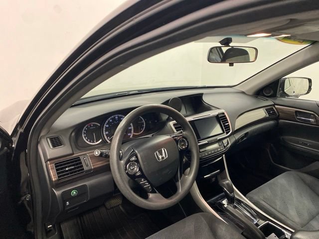 Used 2016 Honda Accord EX image 8