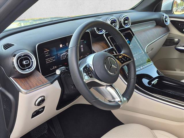 Used 2026 Mercedes-Benz GLC 350e 4MATIC image 10