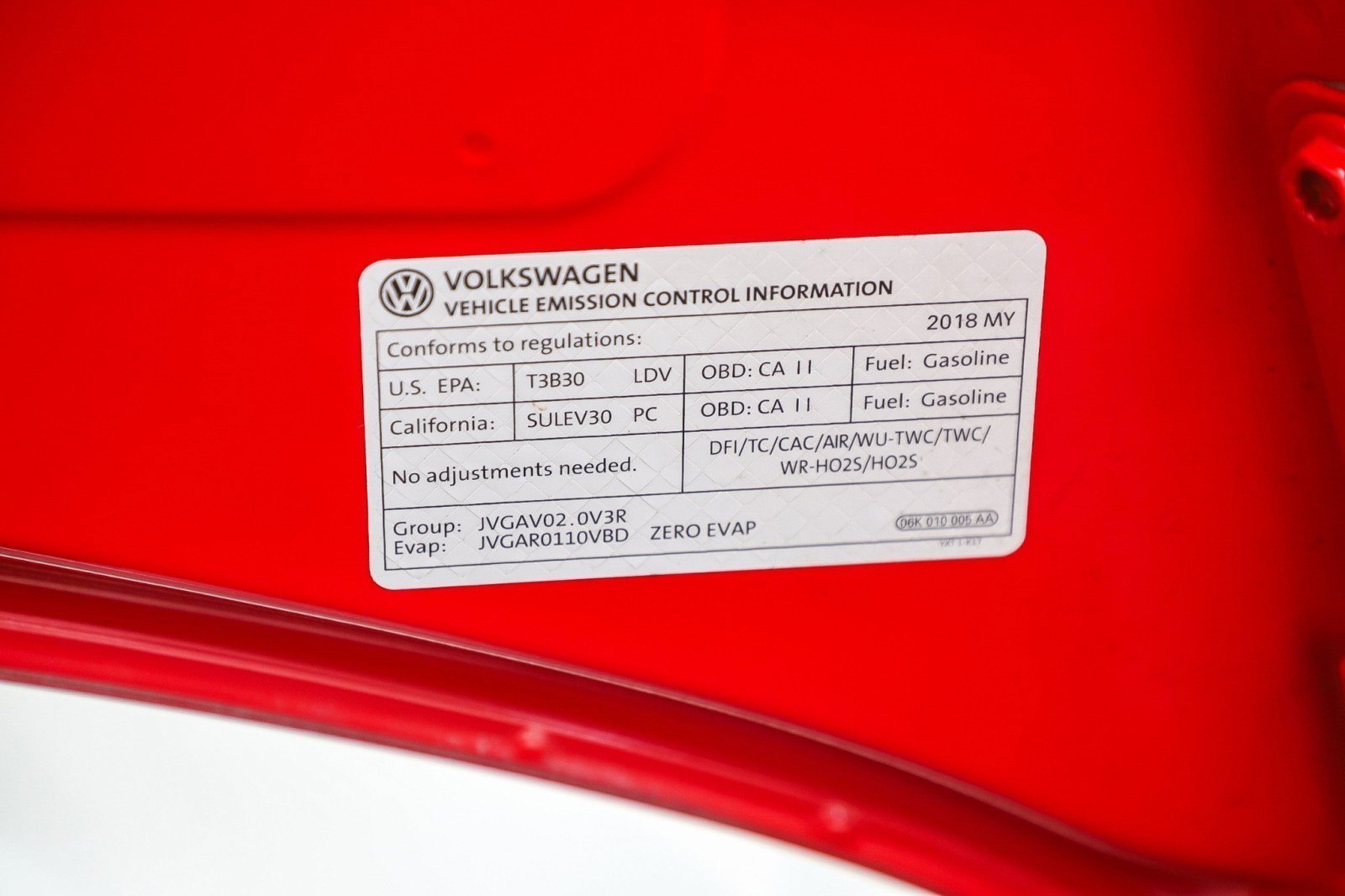 Used 2018 Volkswagen Beetle 2.0T S FWD image 29