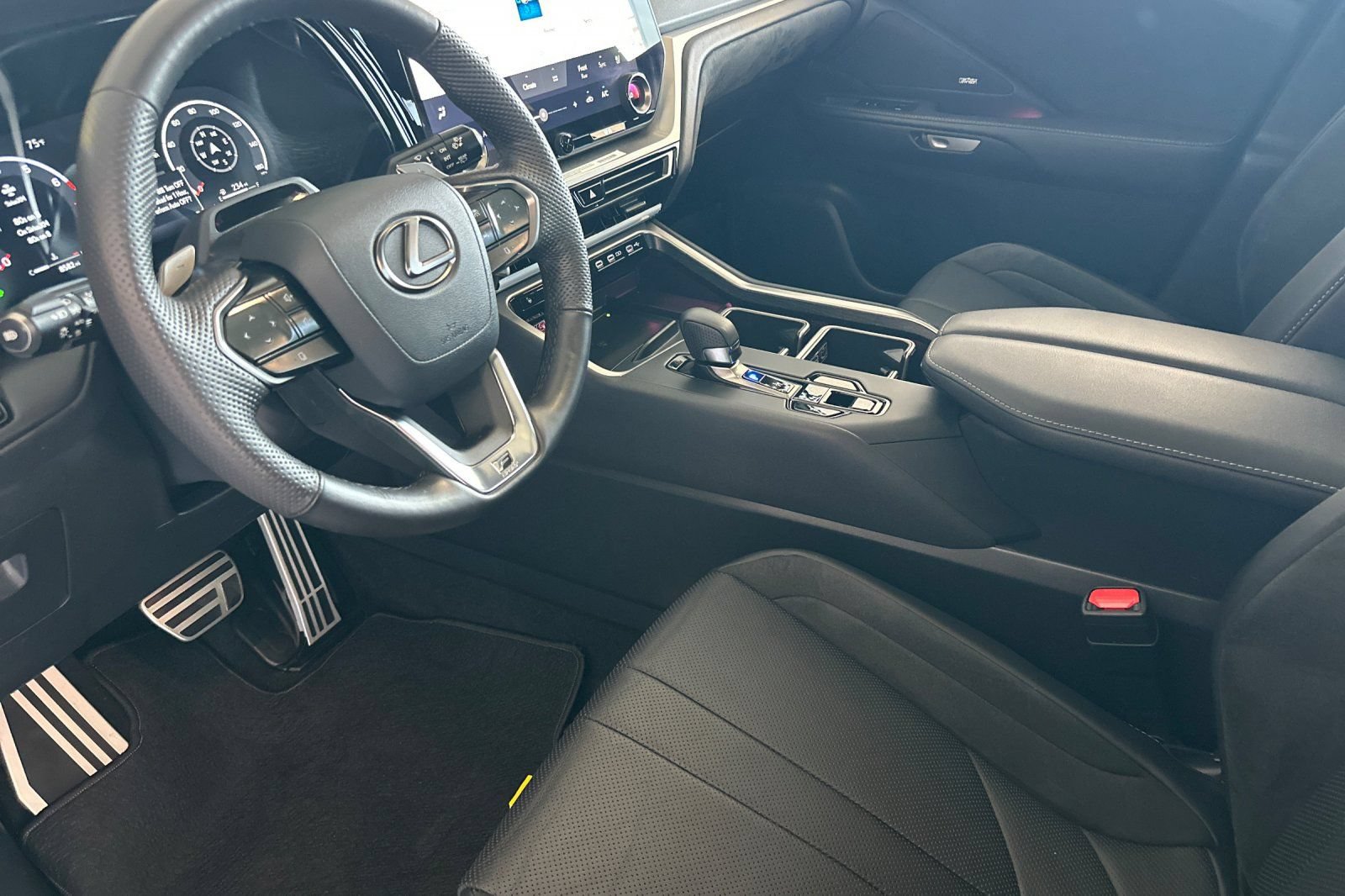 Certified 2026 Lexus TX 500h AWD w/ Technology Package image 7