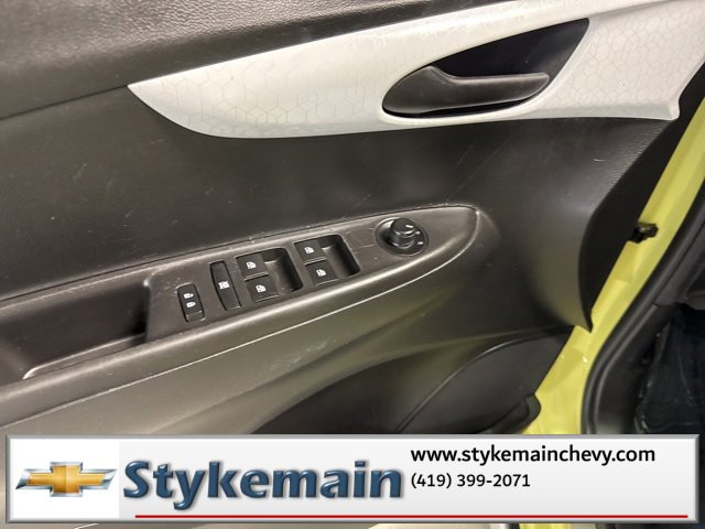 Used 2017 Chevrolet Spark ACTIV image 30