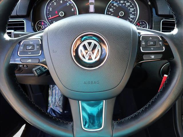 Used 2013 Volkswagen Touareg Sport AWD/4WD image 16