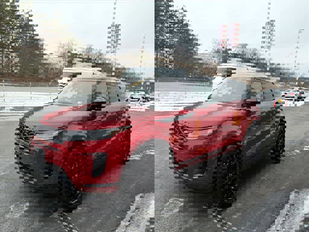 Used 2020 Land Rover Range Rover Evoque SE image 3