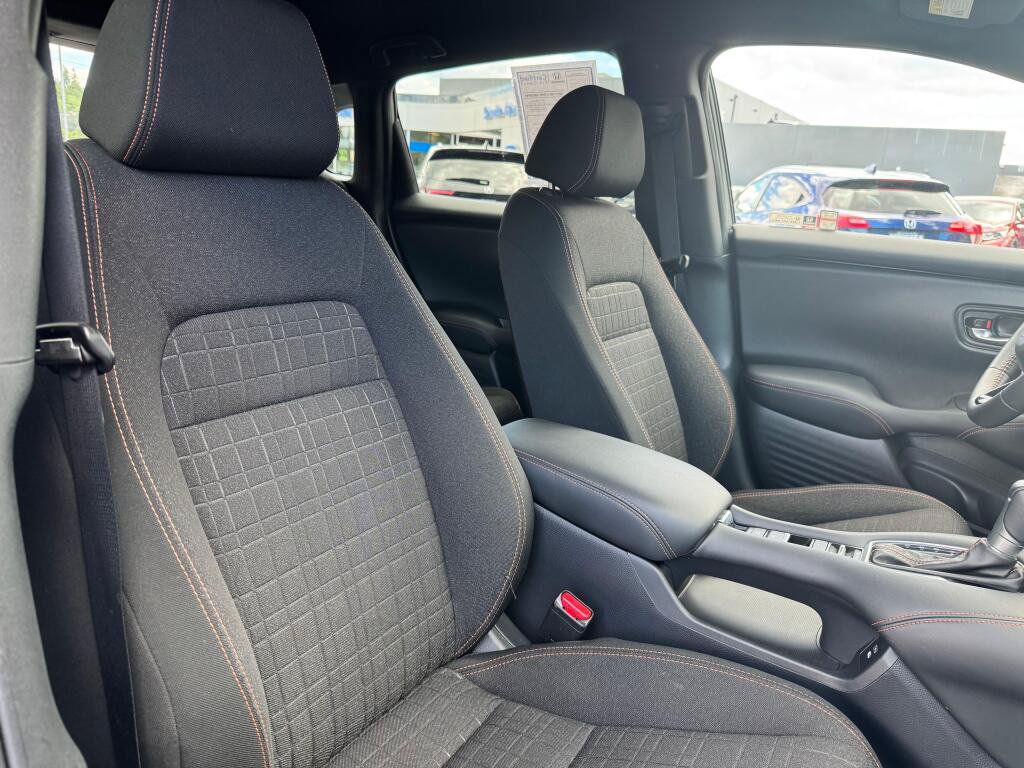 Certified 2024 Honda HR-V Sport image 8