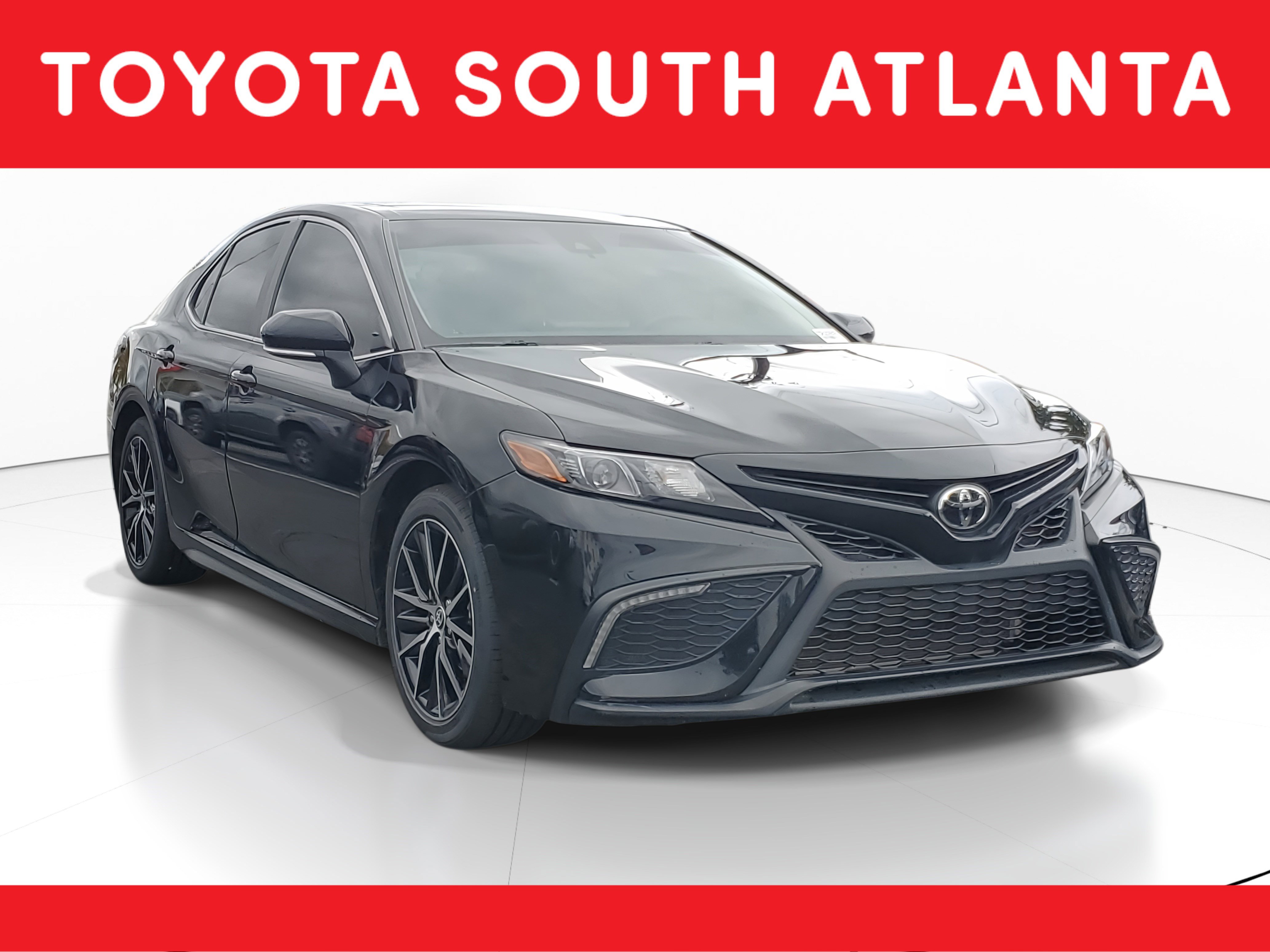 Used 2024 Toyota Camry SE
