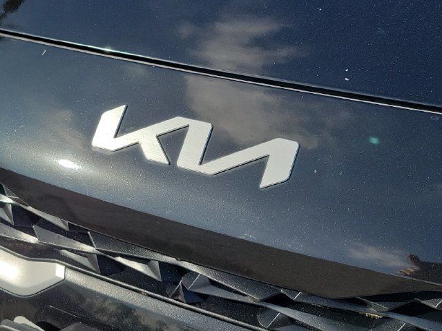 Used 2023 Kia Forte LXS w/ LXS Technology Package FWD image 33
