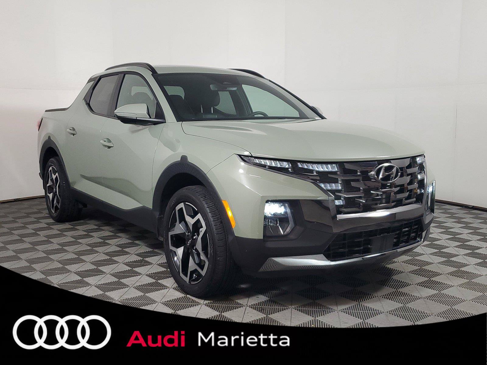 Used 2024 Hyundai Santa Cruz Limited AWD/4WD image 1