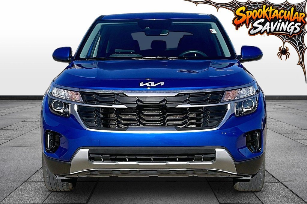 Used 2024 Kia Seltos LX AWD/4WD image 3