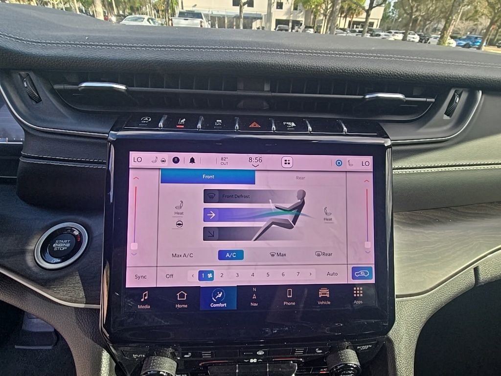 Used 2021 Jeep Grand Cherokee L Limited image 19