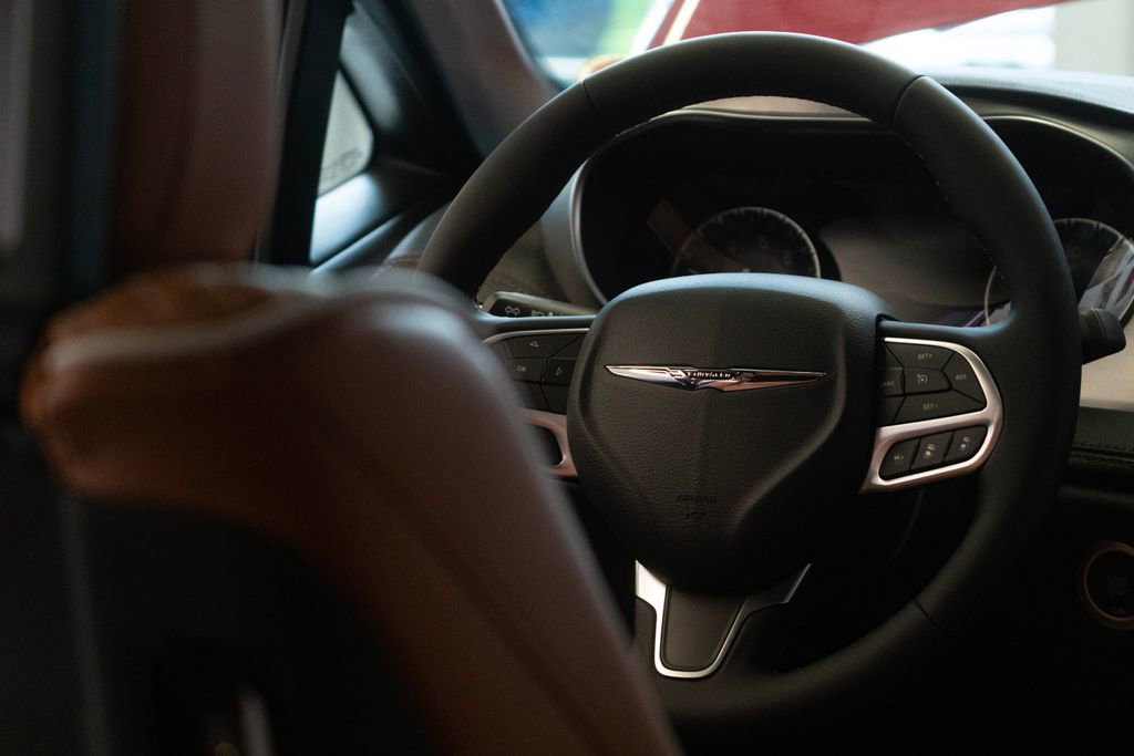 New 2026 Chrysler Pacifica Pinnacle w/ Trailer Tow Group image 19