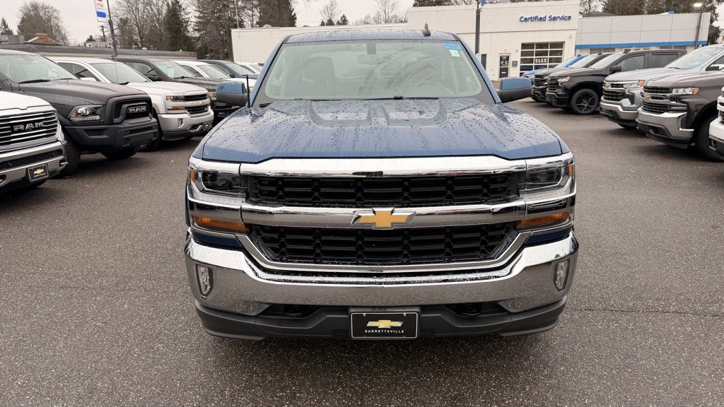 Used 2018 Chevrolet Silverado 1500 LT w/ All Star Edition image 3