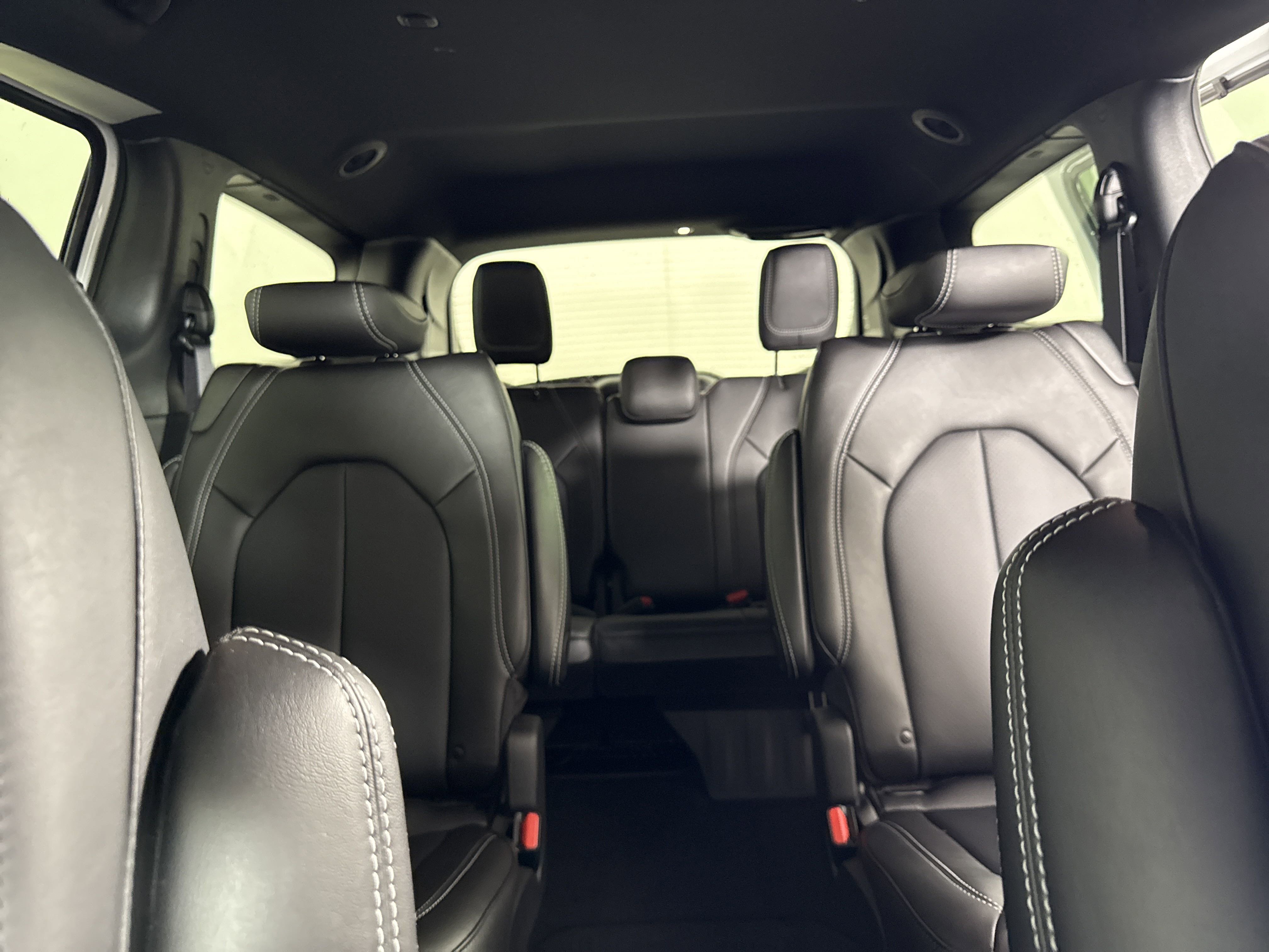 New 2026 Chrysler Voyager LX image 25