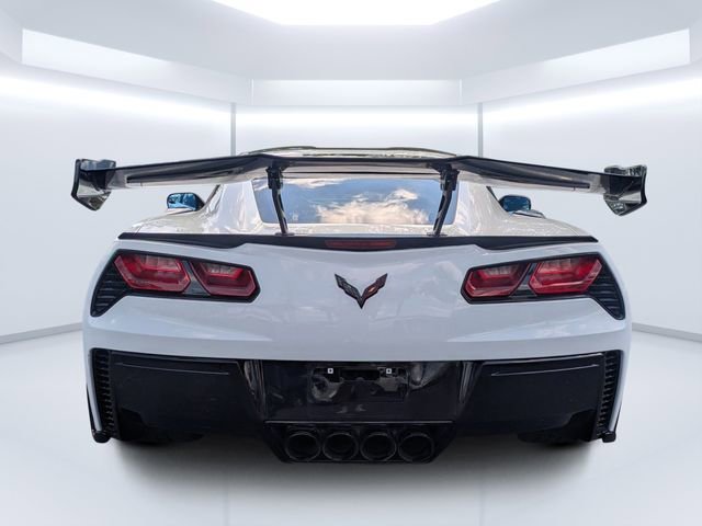 Used 2018 Chevrolet Corvette Z06 image 4