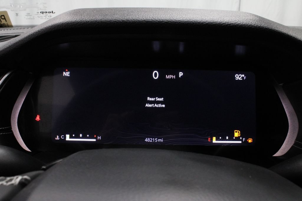 Used 2023 Jeep Grand Cherokee Altitude AWD/4WD image 26