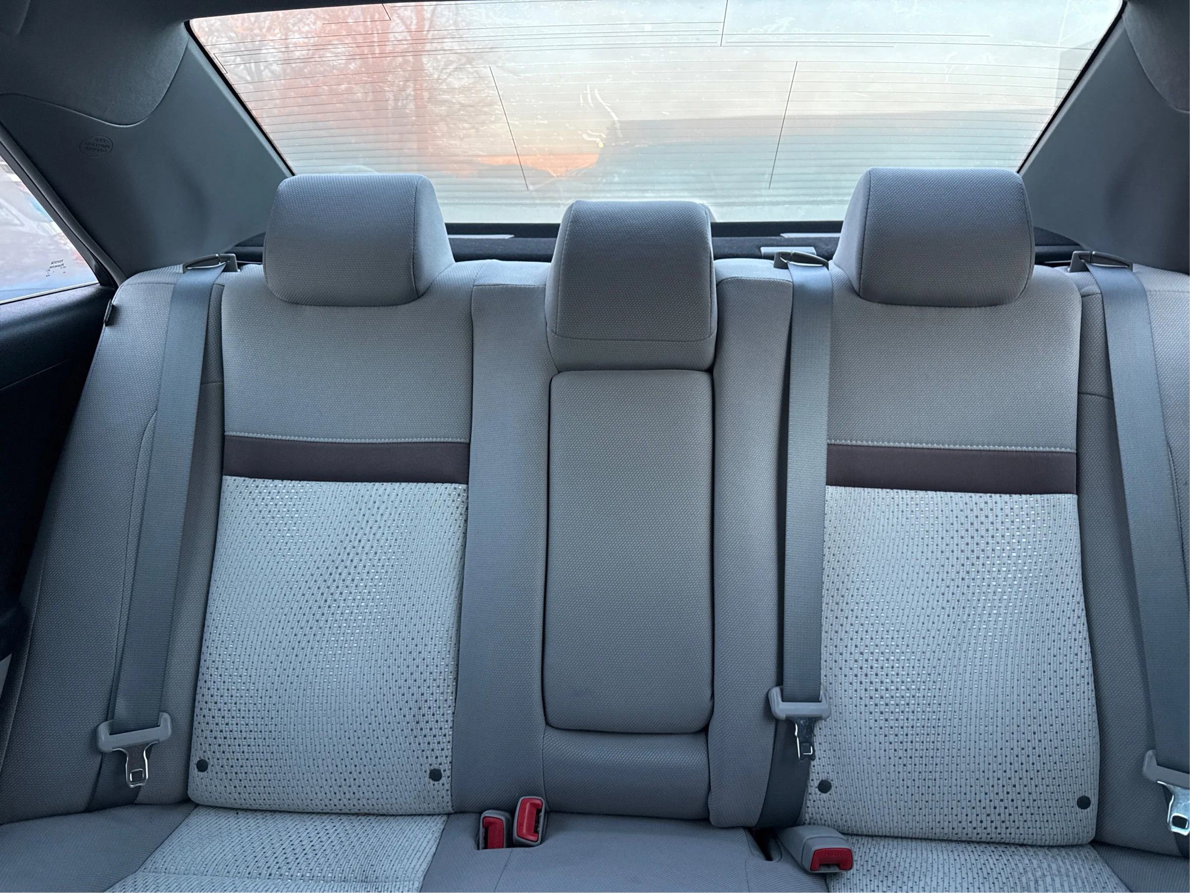 Used 2012 Toyota Camry LE image 24