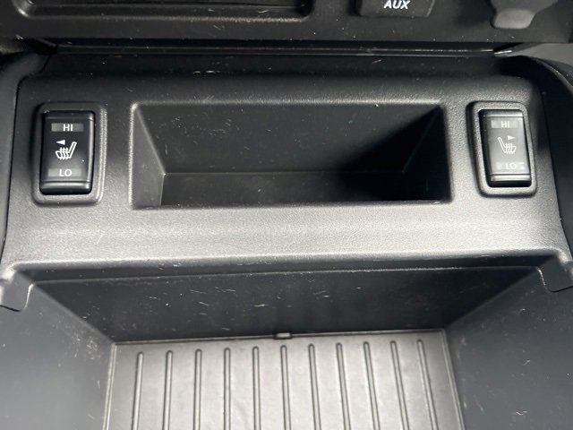 Used 2018 Nissan Titan SL w/ Midnight Edition image 33