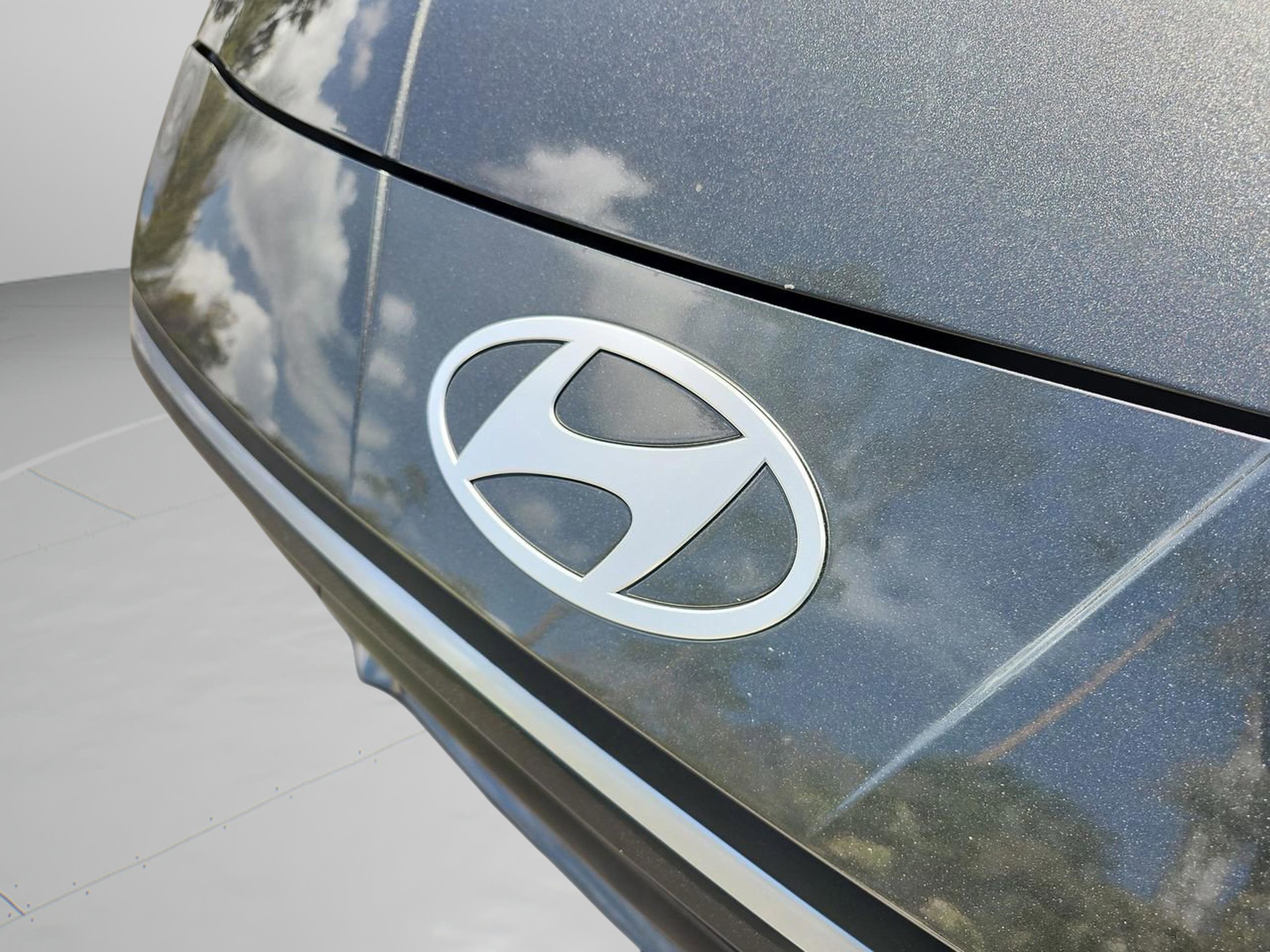 New 2026 Hyundai Elantra Sport image 29