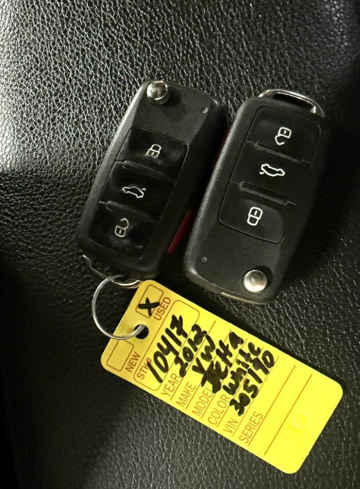 Used 2012 Volkswagen Jetta SE FWD image 25