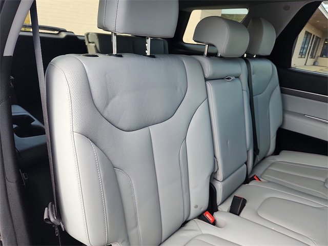 Certified 2022 Hyundai Palisade SEL w/ 8P Bench Seat Package image 29
