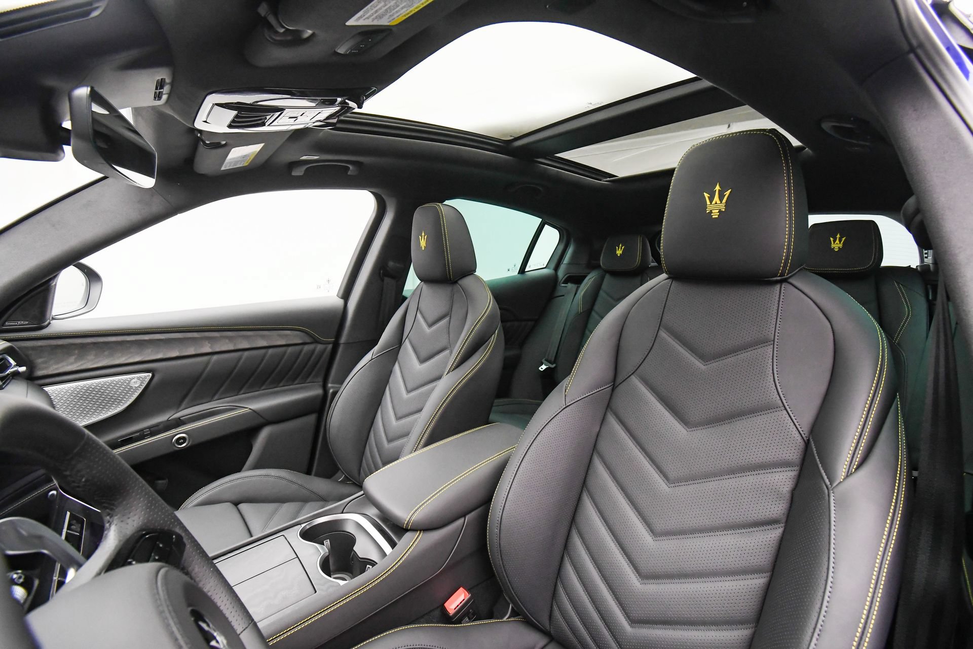 Used 2025 Maserati Grecale GT AWD/4WD image 47