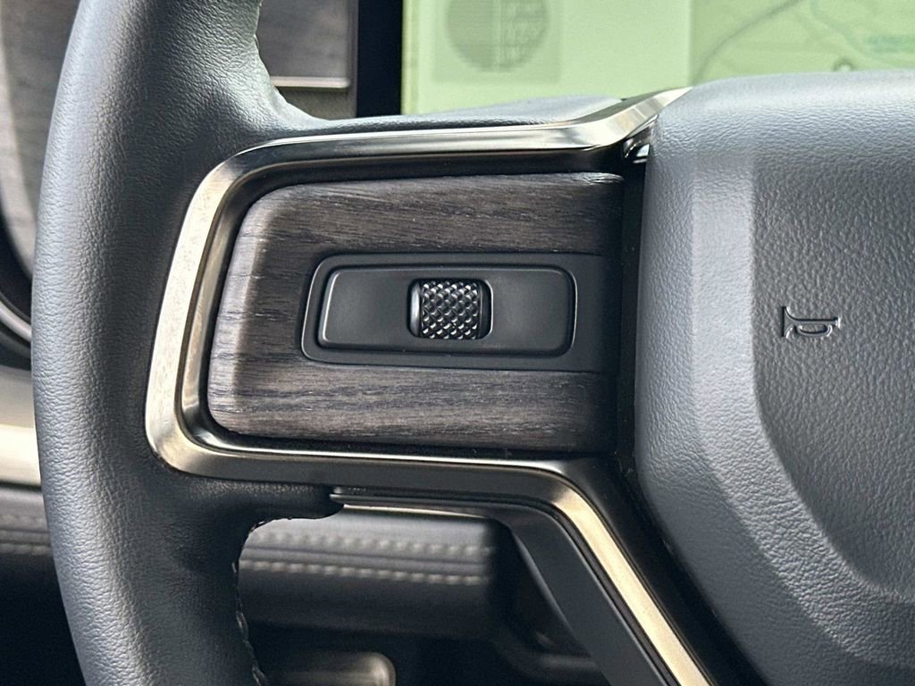 Used 2023 Rivian R1S Launch Edition image 17