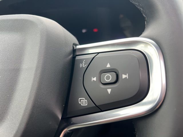 Certified 2023 Volvo XC40 Recharge Plus AWD/4WD image 32