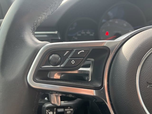 Used 2021 Porsche Macan S image 16