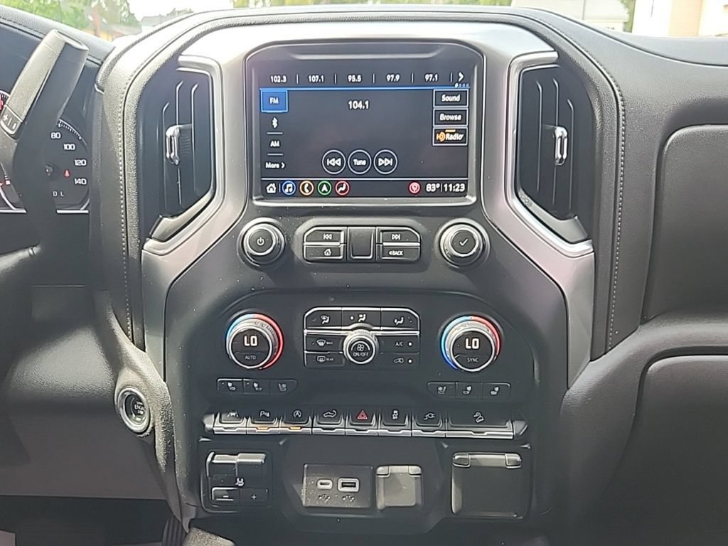 Used 2019 Chevrolet Silverado 1500 LTZ AWD/4WD image 38