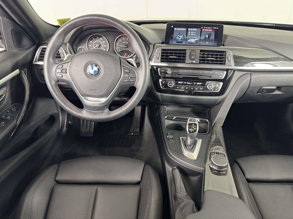 Used 2018 BMW 330i xDrive Sedan AWD/4WD image 5
