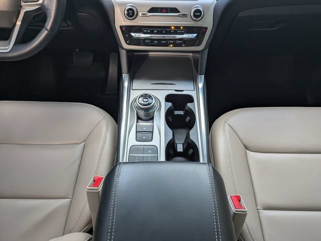 Certified 2022 Ford Explorer XLT w/ Equipment Group 202A RWD image 20
