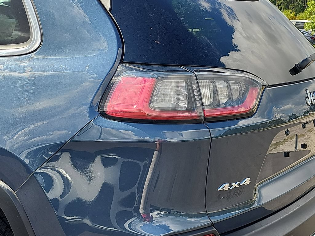 Used 2019 Jeep Cherokee Limited AWD/4WD image 36