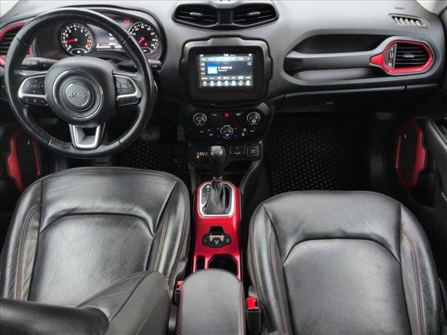 Used 2019 Jeep Renegade Trailhawk AWD/4WD image 17