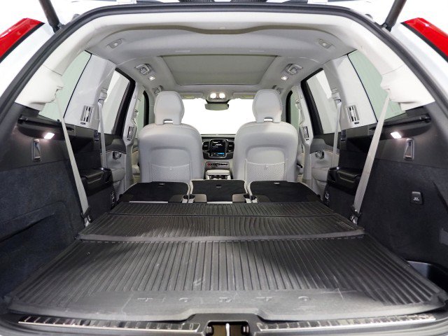 Used 2025 Volvo XC90 T8 Plus w/ Protection Package Premier image 43