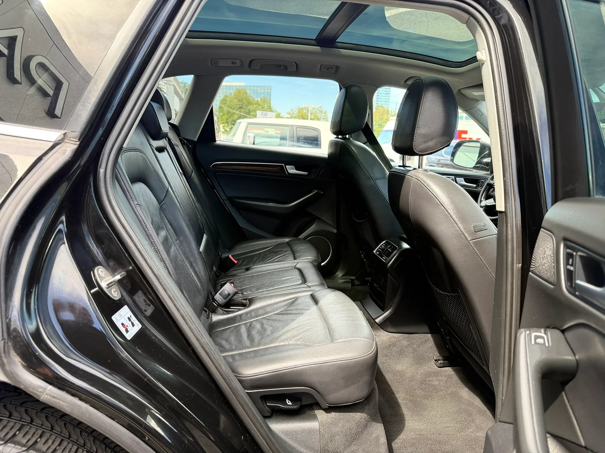 Used 2015 Audi Q5 2.0T Premium Plus w/ Technology Package AWD/4WD image 33