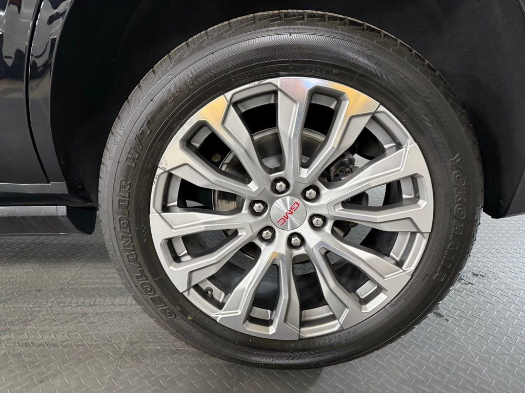 Used 2022 GMC Yukon Denali AWD/4WD image 7