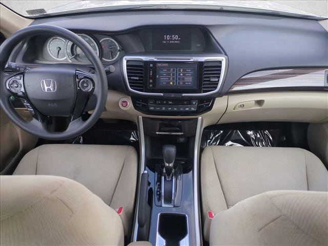 Used 2016 Honda Accord EX image 17