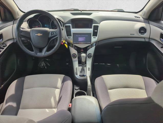 Used 2014 Chevrolet Cruze LS FWD image 20