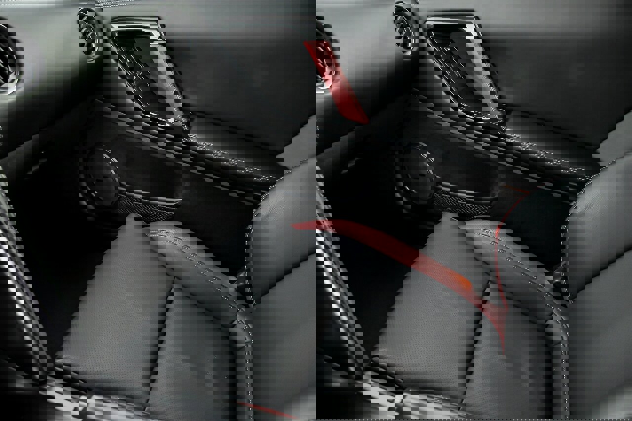 Used 2015 Nissan GT-R Black Edition image 37