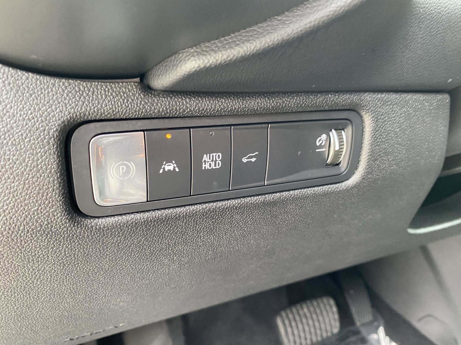 Used 2024 Chevrolet Equinox EV RS image 23