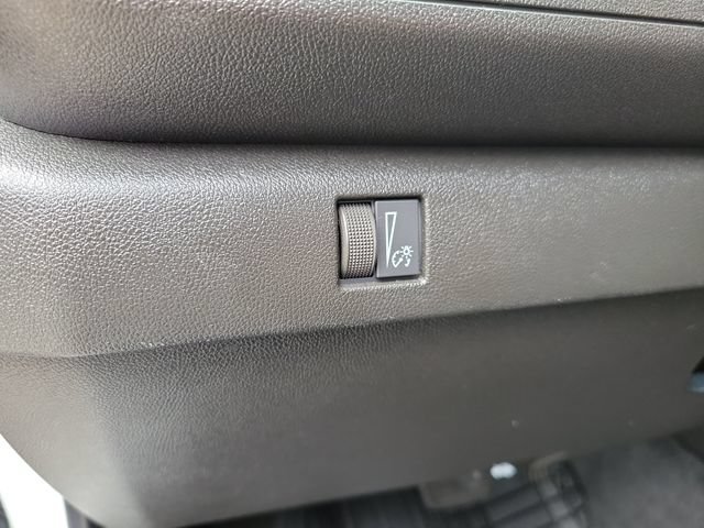 Used 2023 Chevrolet Colorado Trail Boss AWD/4WD image 23