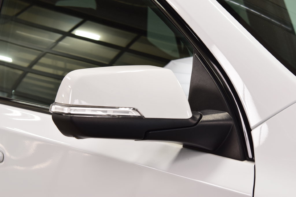 Used 2023 Chevrolet Traverse RS w/ LPO, Floor Liner Package AWD/4WD image 18