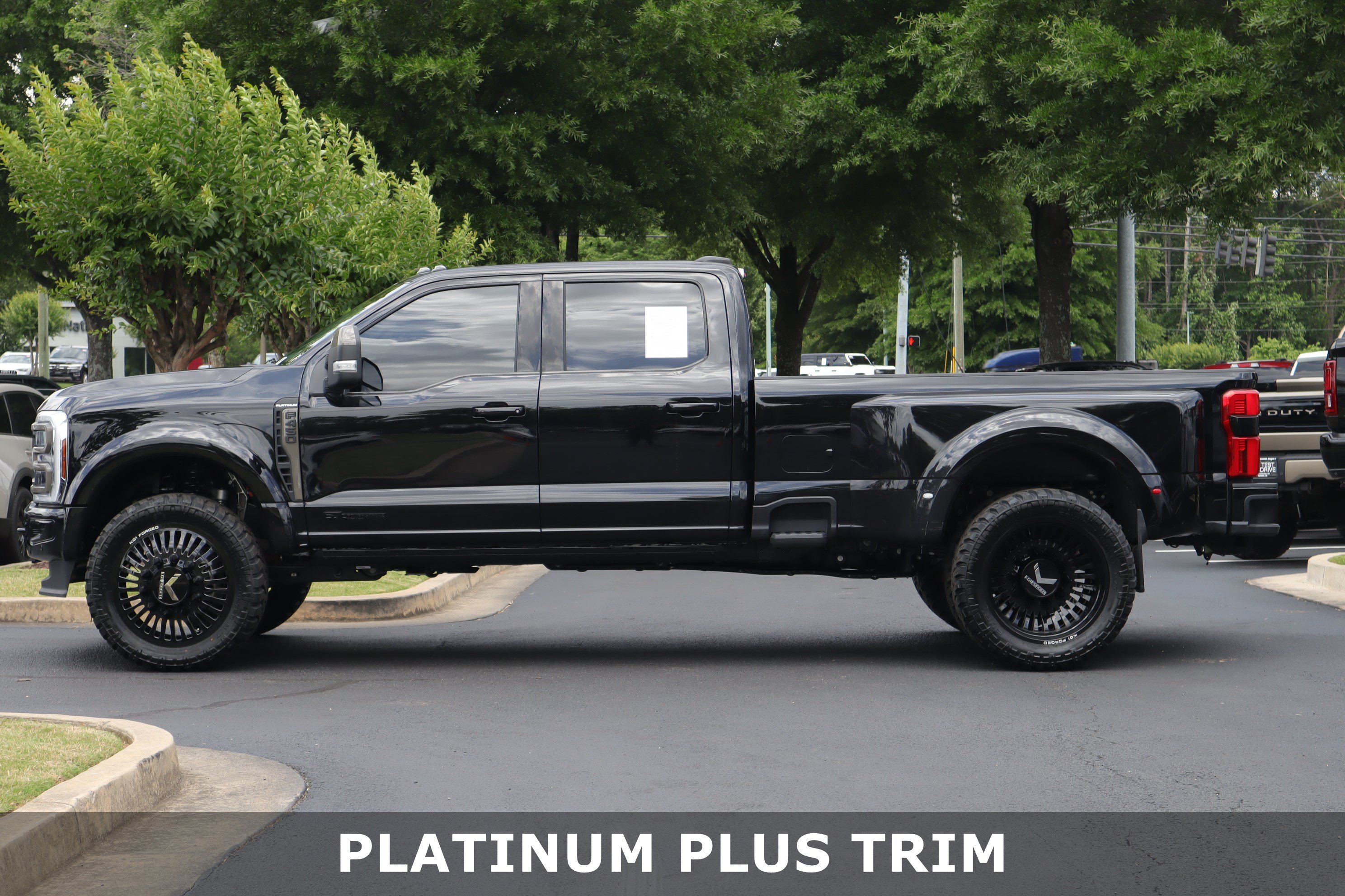 Used 2025 Ford F450 Platinum w/ Platinum Plus Package AWD/4WD image 5