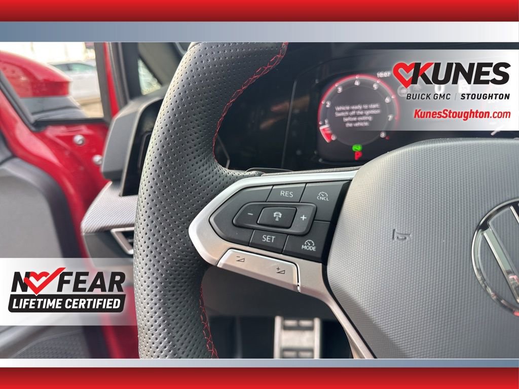 Used 2025 Volkswagen GTI SE image 27