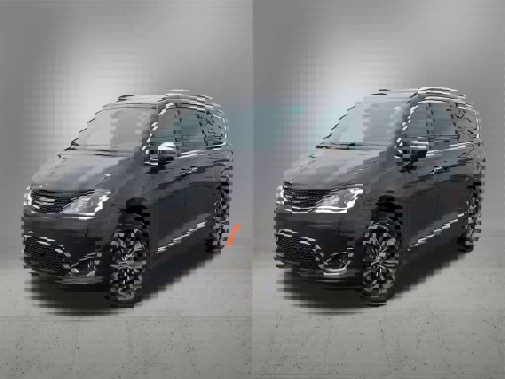 Used 2017 Chrysler Pacifica Limited