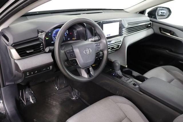 Used 2025 Toyota Camry LE FWD image 22