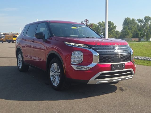 Used 2022 Mitsubishi Outlander SE