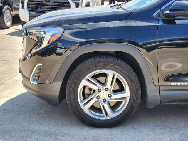 Used 2018 GMC Terrain SLE w/ Driver Convenience Package FWD image 8
