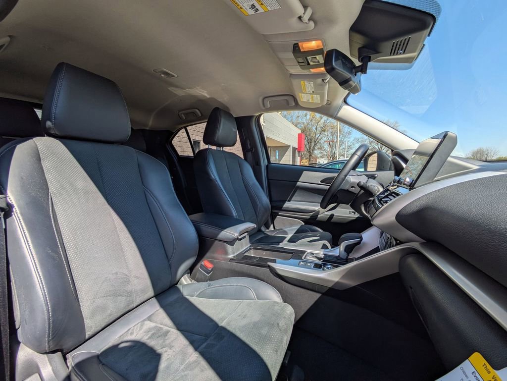 Used 2025 Mitsubishi Eclipse Cross SE image 30