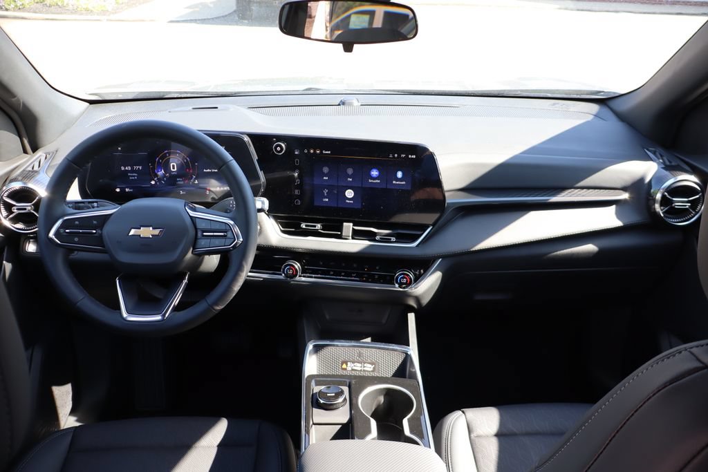 New 2026 Chevrolet Equinox LT w/ Convenience Package II FWD image 38
