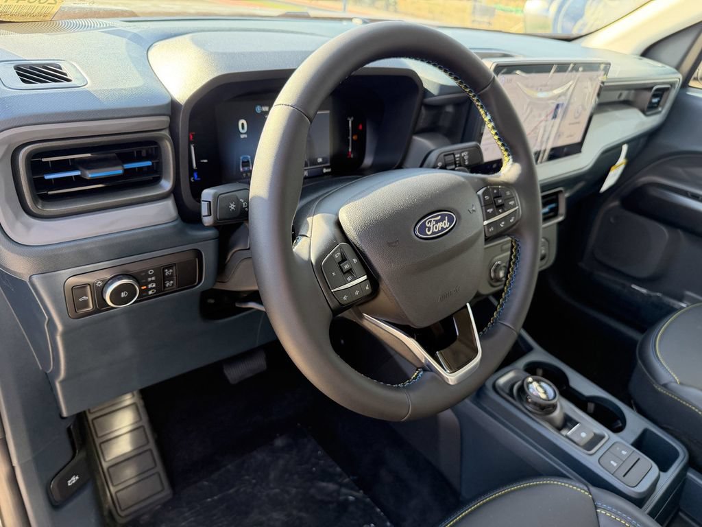Used 2026 Ford Maverick Lobo AWD/4WD image 24